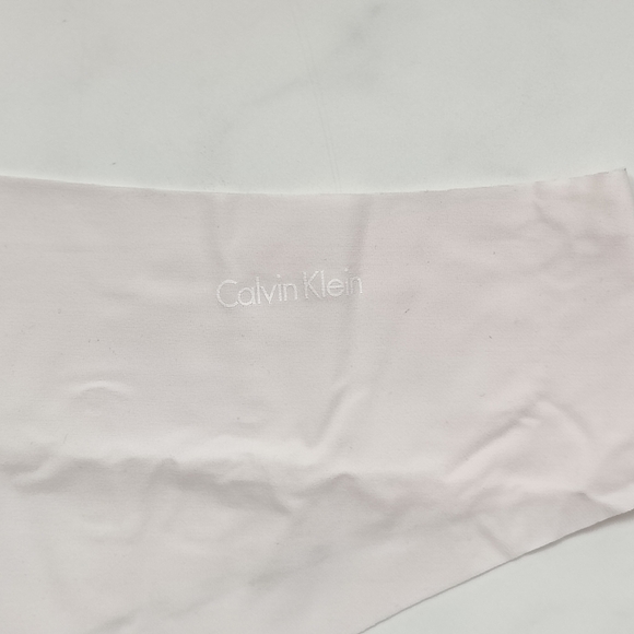 NWOT CALVIN KLEIN INVISIBLES THONG PANTY IN BEECHWOOD SIZE EXTRA LARGE - Picture 3 of 4